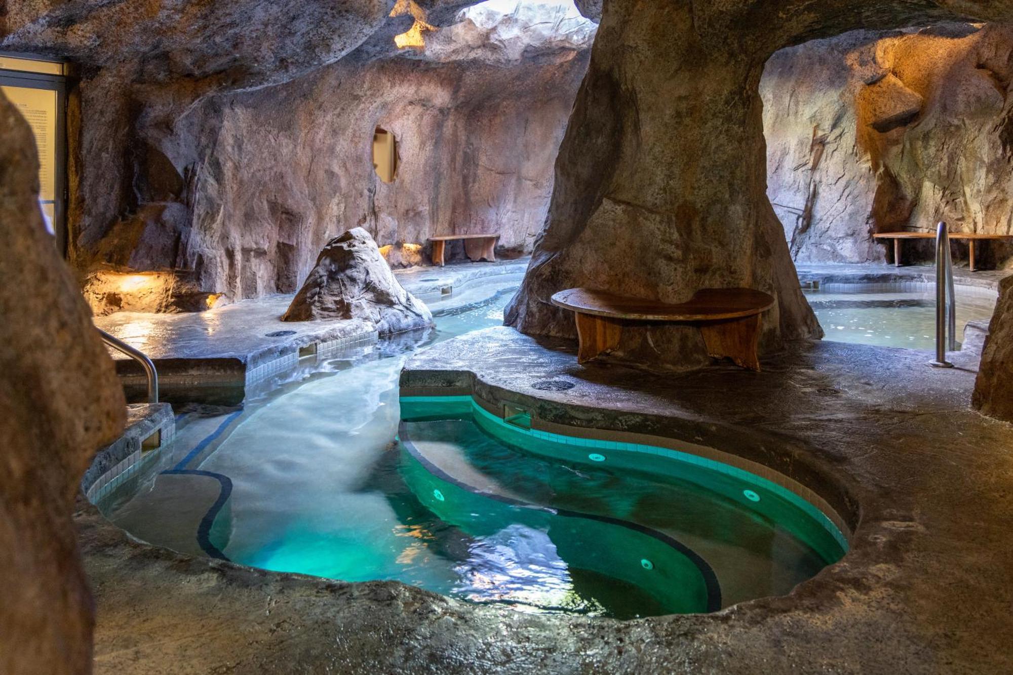 Fox Hotel And Suites Banff Dış mekan fotoğraf